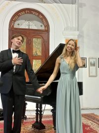 08_Grzegorz_Niemczuk_Koncert_muzyki_fortepianowej_bis.jpg